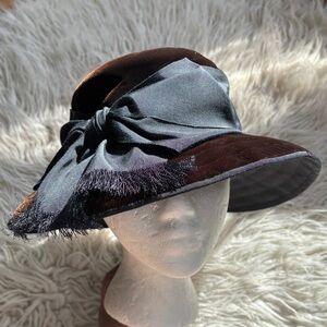 Eric Javits VTG Brown Black Velvet Color Block Grosgrain Bow Fascinator Hat EUC